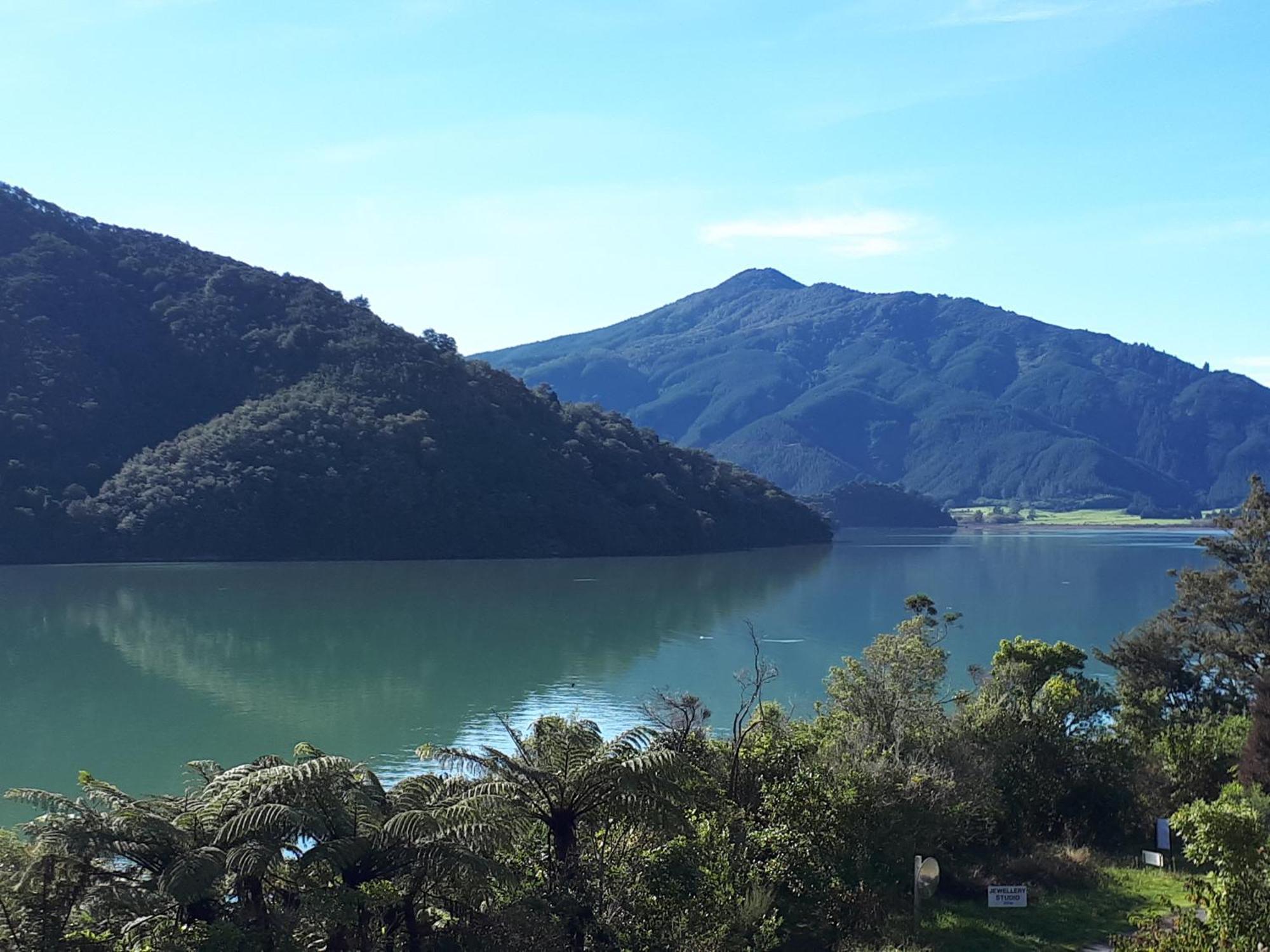 Marlborough Sounds Accommodation Хейвлок Экстерьер фото